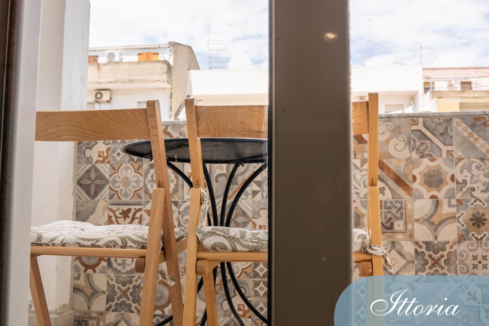 Domus Deianas Apartments Κάλιαρι Εξωτερικό φωτογραφία